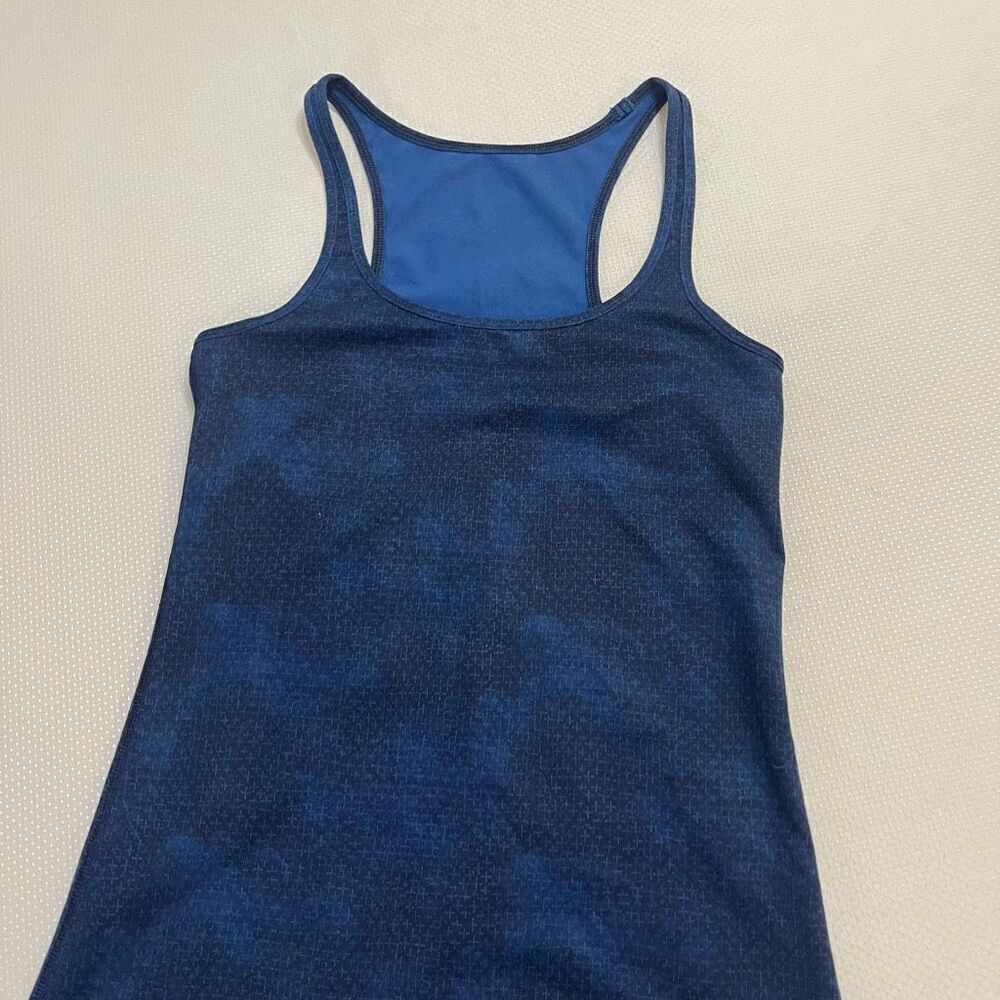 Lululemon Cool Blue Racerback Tank Top Size Small Medium See Measurements - Picture 2 of 7